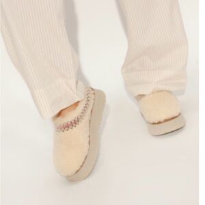 Women’s UGG Tazz Braid Heritage Braid Natural